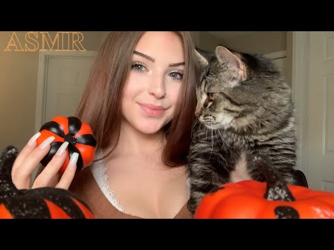 ASMR | HALLOWEEN TRIGGERS ft. My kitty🎃🧡