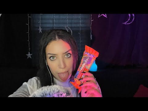 Asmr | Eating spooky candy 👻🦇(mouth sounds, eating)