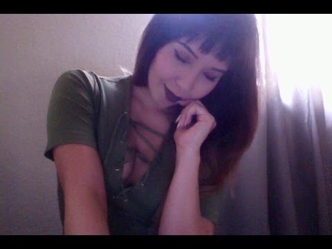 ASMR Girlfriend Role Play | Kisses | Mouth Sounds | Gum Chewing | Nails