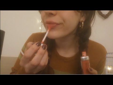 (ASMR) - Lipstick/lipgloss application