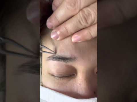 ASMR RELAXING EYEBROW SHAPING AND PLUCKING