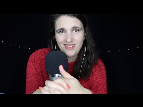 ASMR - I'm struggling a bit (Whispered Ramble and Painting my nails)