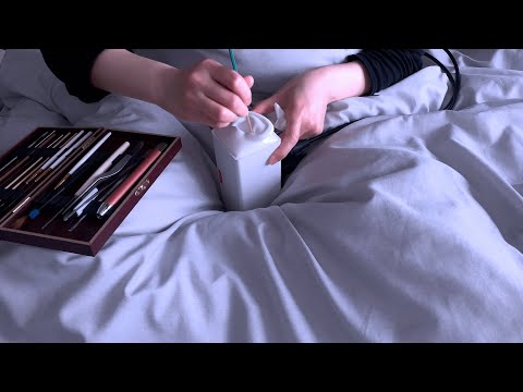 ASMR Realistic Ear Cleaning to Fall Asleep in Bed 😪 whispering, ear blowing, SR3D / 耳かき