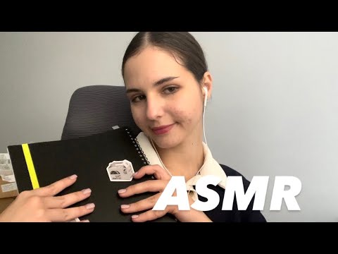 ASMR gently tapping with nails 💅💋