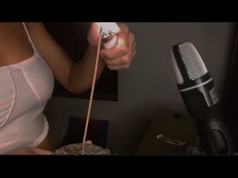 ASMR| fast and agressive mic scratching and tapping ⚠️