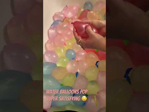 #asmr #poppingballon #balloon #balloonpopping #satisfying #balloonpop #waterballoonpop #waterballon