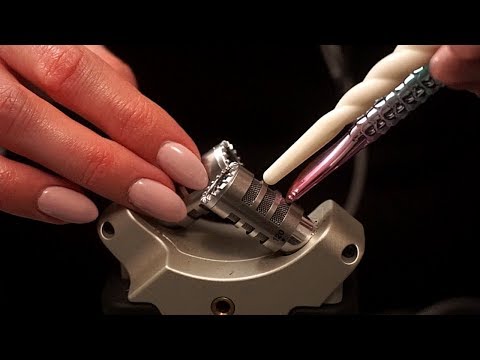 ASMR Mic Tapping & Rubbing [with Nail Tapping & Makeup Brush Rubbing]