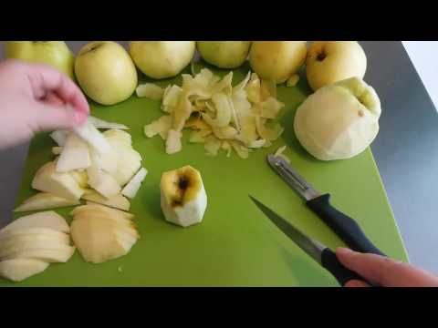 ASMR Chopping apples ~ Finnish soft spoken