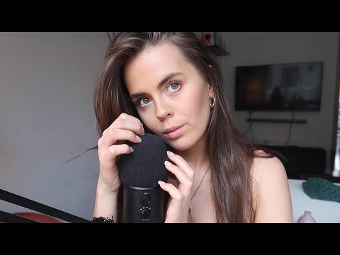 ASMR - MOUTH SOUNDS w/ Hand Movements & Mic Scratching