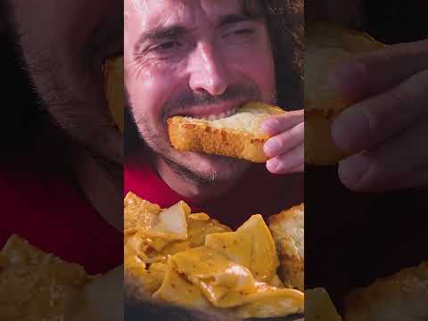 Creamy Chili Alfredo Noodles with Garlic Bread ASMR MUKBANG NO tALKING