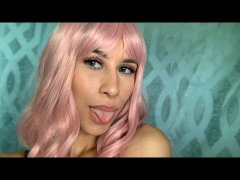 ASMR Lip Gloss / Mouth Sounds / Close Up whispers 💖🤩😚