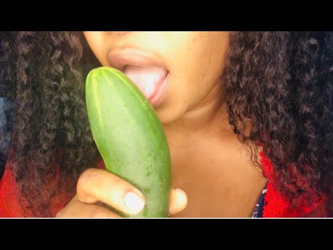 Cucumber kissing 💋+ licking  👅 + sucking Roleplay Asmr Video (Part 2)