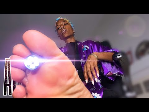 ASMR Giantess 💜 Your Tiny Therapy Session 👩🏾‍⚕️ {Face patting with Soles}
