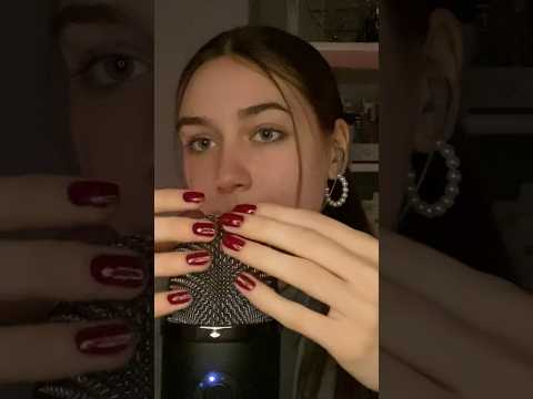 Mic tapping with short nails Asmr💤