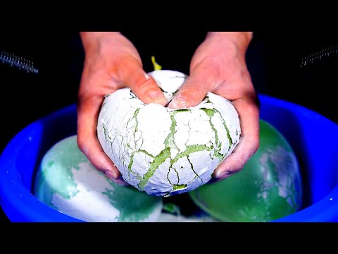ASMR Crushing dried plaster on baloons (experimental)