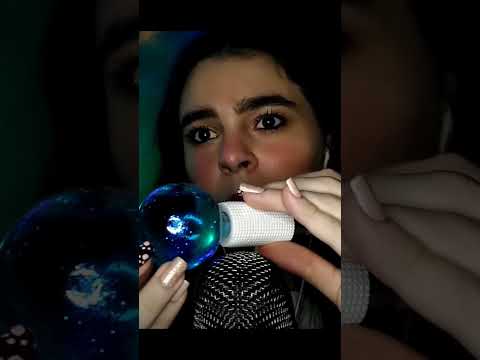 Ice Globes Triggers/Gatilhos #asmr #shortsasmr #tapping #iceglobes #bubblesounds #triggers #gatilhos