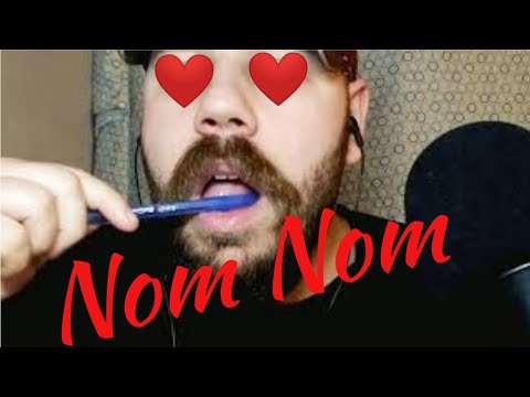 ASMR Pen Nibbles and Snipping!!!!