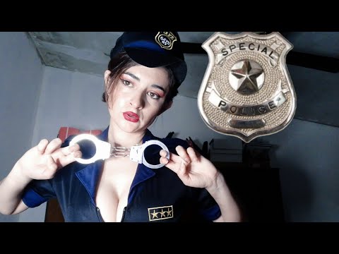 ASMR //sexy policía te coquetea 👮😏//roleplay 🌟