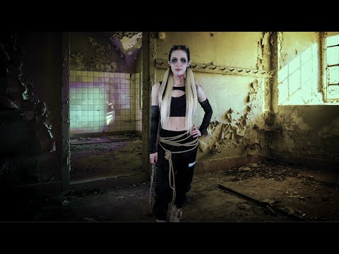 [ASMR] Zombie Girl Kidnaps You (Apocalyptic Roleplay)