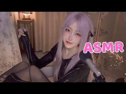 ASMR Close-Up Whispers & Kiss into Mic FOR MEN