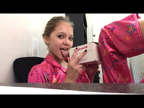 ASMR~ Cards And Tapping aaaagggghh