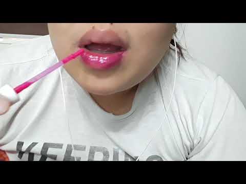 ASMR HAND SOUNDS, TAPPING, PALM TO PALM, BRUSHING, MOUTH SOUBDS, TRACING, POINT AND HAND MOVEMENTS