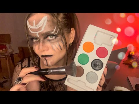 Asmr 🕸 Doing Your Halloween MakeUp 👻 Mouth Sounds, Inaudible, UpClosed, Hand Movements