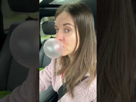 Join my Tik Tok for live streams 🔥💕 https://t.ly/DlLmc💕 #bubblegumpop #bubblegum #satisfying