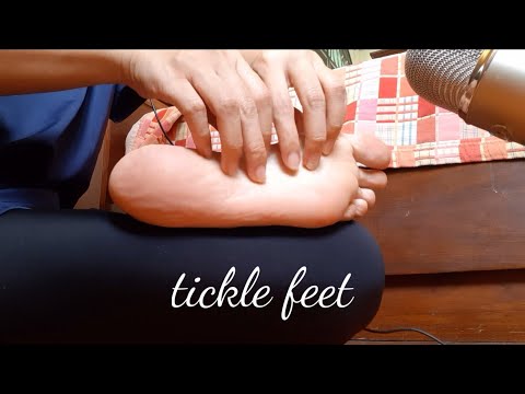 Tickle my dirty feet EP.9 ASMR . Don't stop scratching when you itch