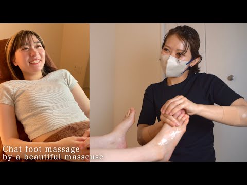 ASMR Chat foot massage by a beautiful masseuse｜SUB｜美人セラピストによる癒しの雑談足つぼ｜#MocaMassage
