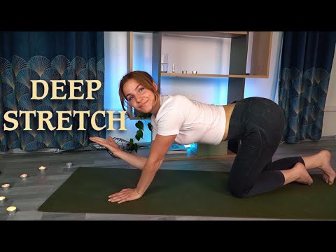ASMR Workout with me 🤸 Slow and GENTLE yoga for back and hips ✨ Perfect morning or night routine 🌙