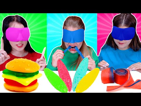ASMR Candy Race with Closed Eyes and a New Girl! | Eating Sounds LiLiBu