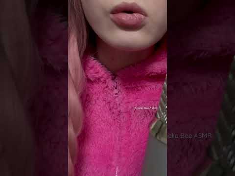 Is it illegal to bite Hubba Bubba Gum like this???? 🍓 #chewinggum #bubblegum #asmr