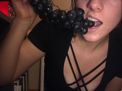 ASMR Eating Show: Grapes