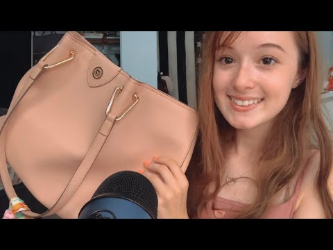 ASMR What’s In My Purse 👛