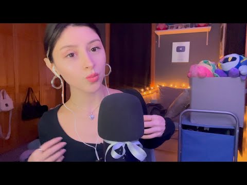 ASMR Fabric Sounds, Finger Flutters, Up Close Rambles & Tapping :) ☁️