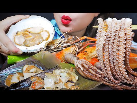 ASMR EATING GRILLED SEAFOOD PLATTER (OCTOPUS,HORN SCALLOP,PRAWN,US QUEEN CLAM)EATING SOUND|LINH-ASMR