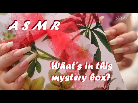 🔊 ASMR: (what's in the mystery box?) ✨ Tapping for Tingles 💤 many different Trigger Sounds 🎧