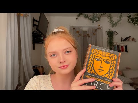 ASMR~LIBRARIAN HELPS YOU PICK A BOOK (ROLE-PLAY)📚❤️