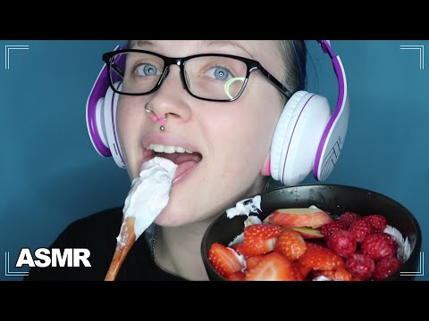 ASMR Yogurt Bowl Eating With Berries & Apples [+ Gym/Health Ramble] 🍎