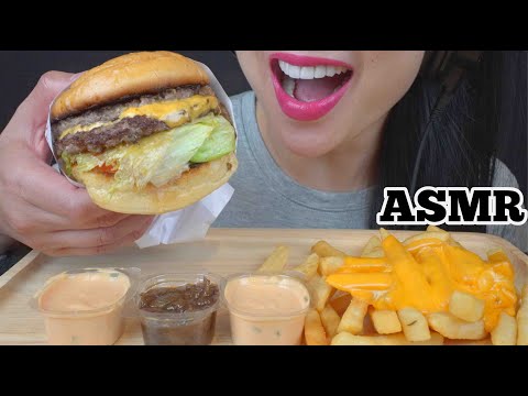 ASMR HOW FAST CAN I EAT THIS BURGER (EATING SOUNDS) LIGHT WHISPERS | SAS-ASMR