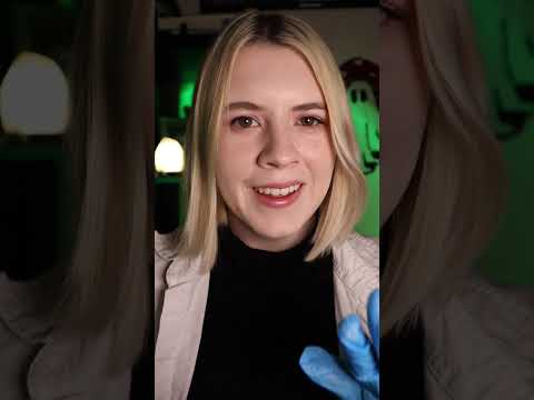 ASMR Single Trigger Series: 1-Minute Face Exam with Bright Light Role Play! (Whispered)