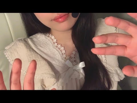 ASMR | mouth sounds, inaudible whispers with handmovements