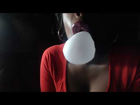 Asmr blowing bubbles & smacking