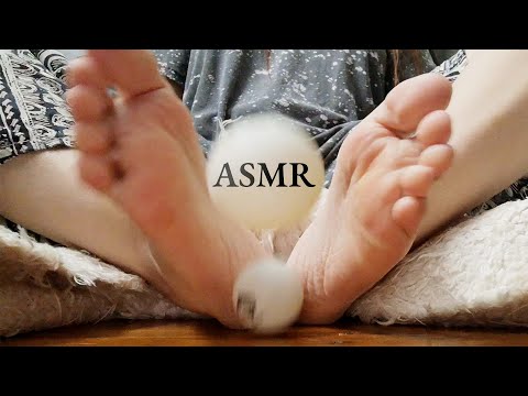 ASMR feet - ping pong balls, fast tapping around phone, unexpected, aggressive (lofi)