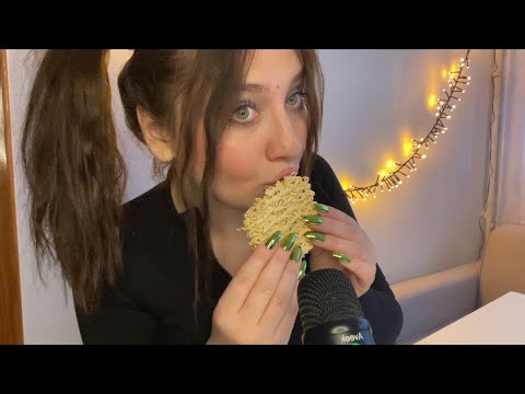ASMR | Eating Crunchy Noodles , Satisfying Mouth Sounds 💋👅👄👄🥰🥰❤️