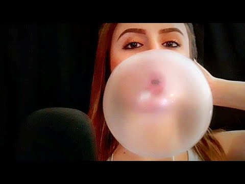 ASMR | BLOWING HUGE BUBBLES & GUM CHEWING 👅