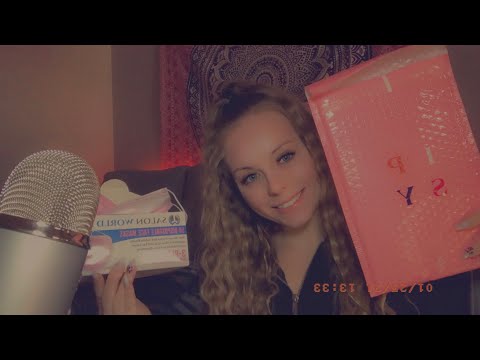ASMR! HAUL! Tapping, Scratching, Crinkles...