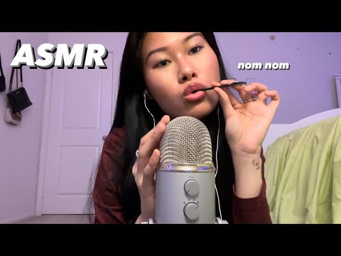 ASMR fast mouth sounds, pen noms, spoolie nibbles, w/ hand movements & mic touching