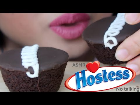 ASMR CHOCOLATE CUPCAKES WITH CREAM FILLING 🍫*Soft Creamy Eating Sounds* No Talking Christianna ASMR